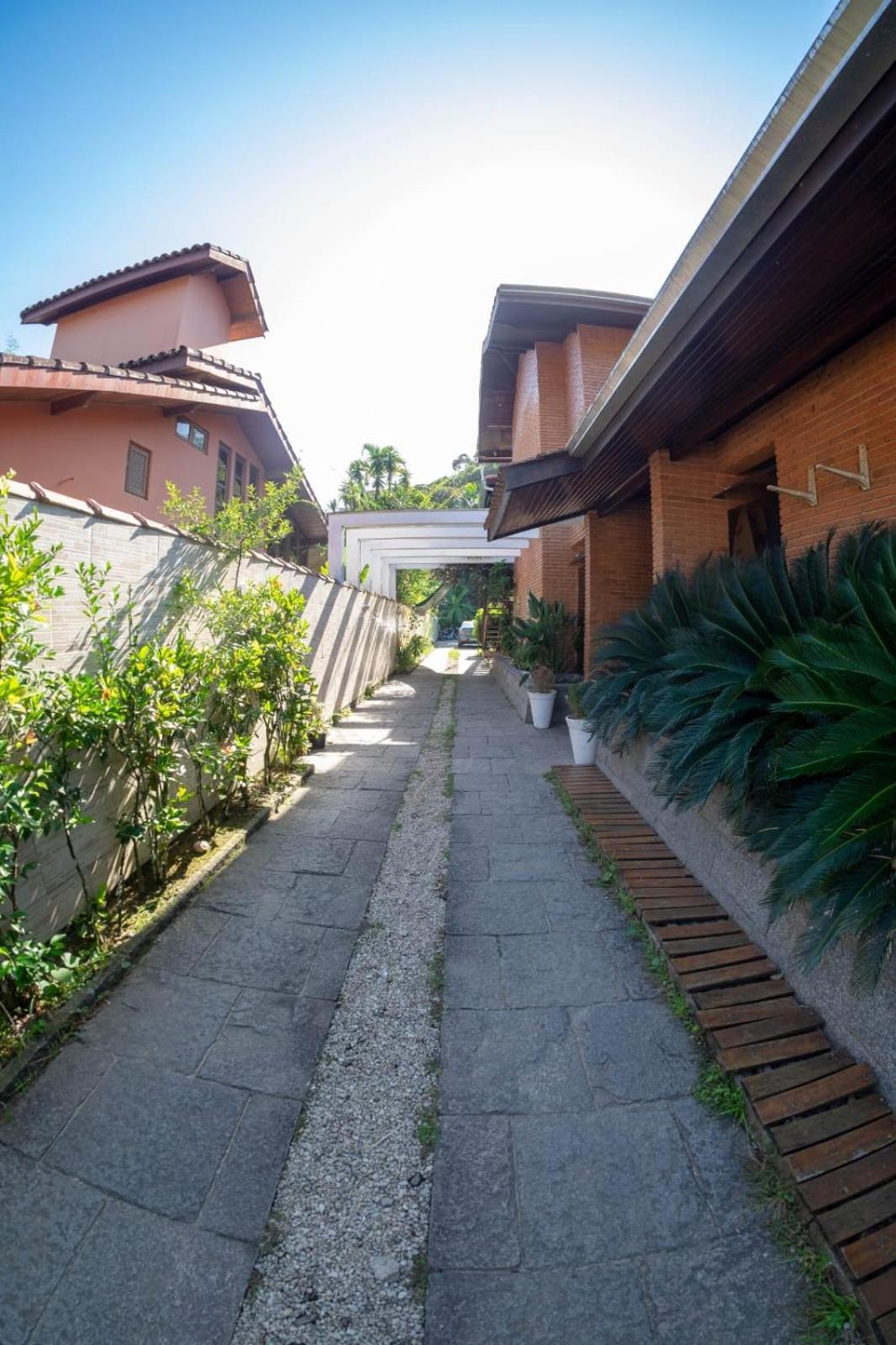 Hostel Tropico De Capricornio - Tenorio Ubatuba Eksteriør billede